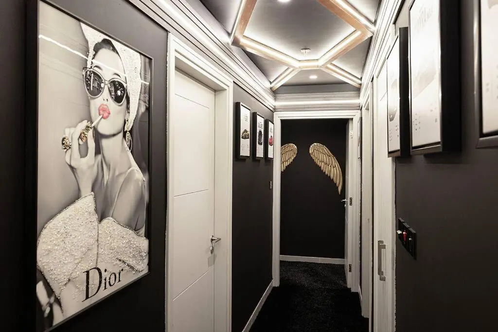 Kabene Exotics Number One In Downtown Dubai Apartment